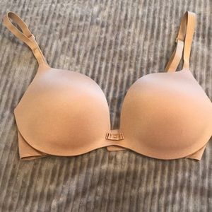 VS Convertible nude push up bra